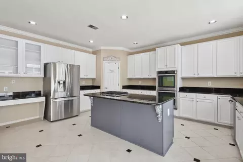 2877 Nicely Ct, Dumfries, VA 22026 photo 17