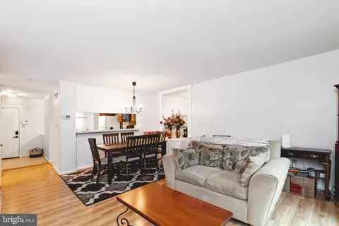 1934 Heatherbrook Ct, Woodbridge, VA 22192 photo 6