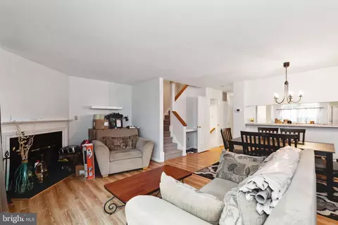 1934 Heatherbrook Ct, Woodbridge, VA 22192 photo 7