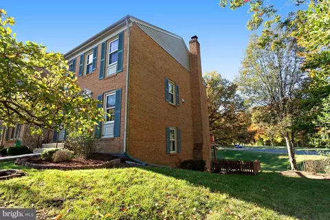 11376 Cromwell Ct, Woodbridge, VA 22192