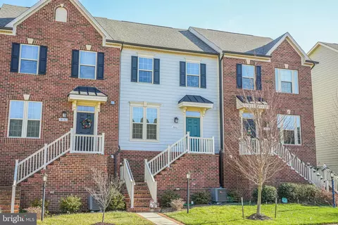 18163 Red Mulberry Rd, Dumfries, VA 22026