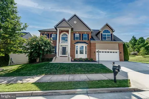3837 Clarke Farm Pl, Woodbridge, VA 22192