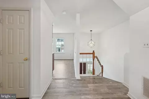7813 Flager Cir, Manassas, VA 20109 photo 6