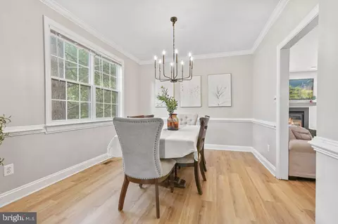 Dining - 12941 Champlain Dr, Manassas, VA 20112 photo 2 of 3