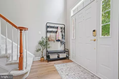 Entry Way - 12941 Champlain Dr, Manassas, VA 20112 photo 2 of 11