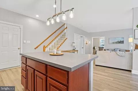 Entry Way - 12941 Champlain Dr, Manassas, VA 20112 photo 6 of 11