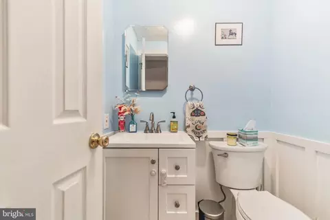 Entry Way - 4203 Avon Dr, Dumfries, VA 22025 photo 2 of 3