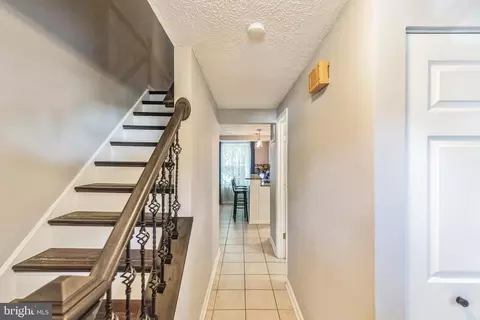 Entry Way - 4203 Avon Dr, Dumfries, VA 22025 photo 1 of 3