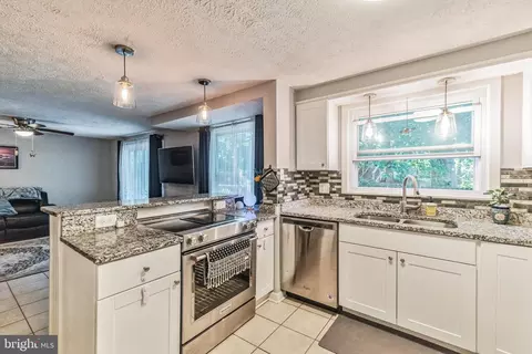Kitchen - 4203 Avon Dr, Dumfries, VA 22025 photo 2 of 3