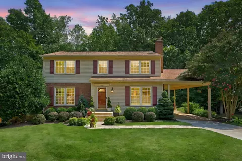 11967 Cotton Mill Dr, Woodbridge, VA 22192