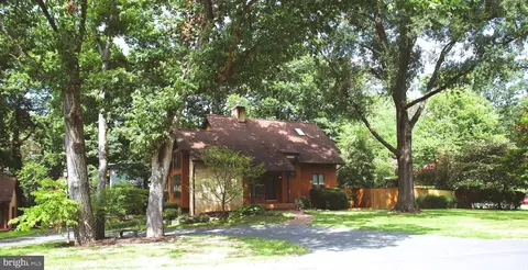 8403 Aubrey Dr, Manassas, VA 20111 photo 3