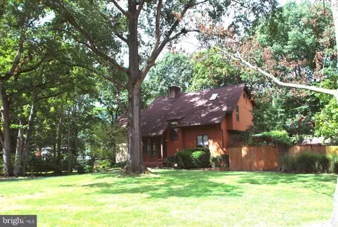 8403 Aubrey Dr, Manassas, VA 20111 photo 2