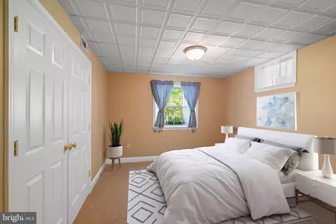 Bedroom - 12017 Bridle Post Pl, Manassas, VA 20112 photo 7 of 8
