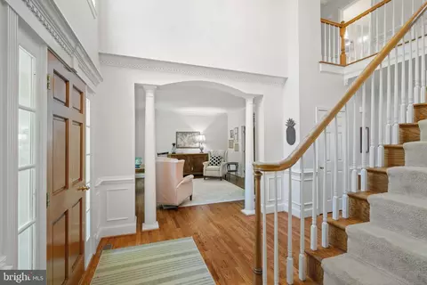 Entry Way - 12017 Bridle Post Pl, Manassas, VA 20112 photo 2 of 7