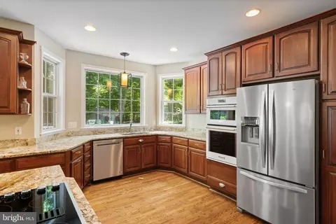 Kitchen - 12017 Bridle Post Pl, Manassas, VA 20112 photo 2 of 6