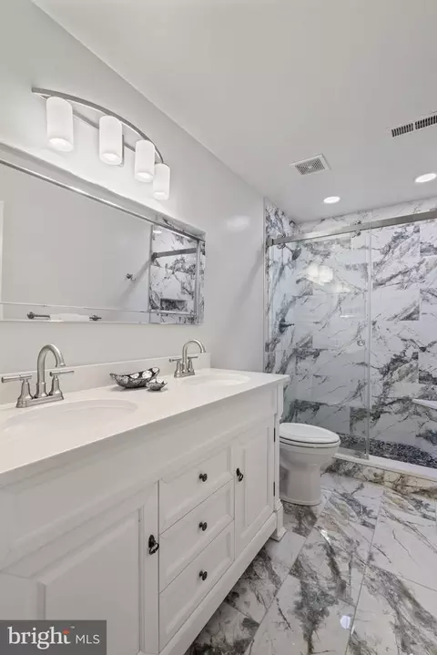 Bath - 12017 Bridle Post Pl, Manassas, VA 20112 photo 7 of 8