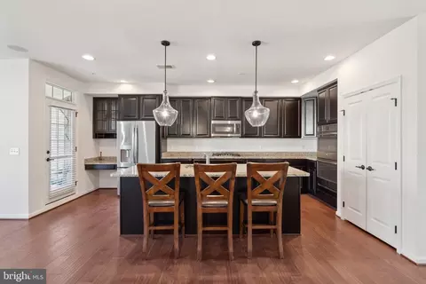 7885 Culloden Crest Ln, Gainesville, VA 20155 photo 9