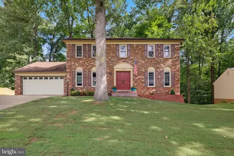 15423 Skyline Dr, Dumfries, VA 22025