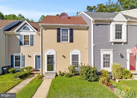 12115 Presidio Way, Woodbridge, VA 22192