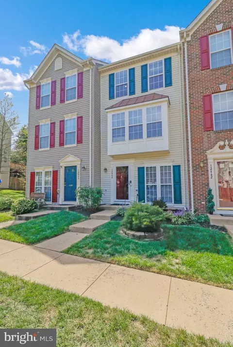 12464 Selkirk Cir, Bristow, VA 20136