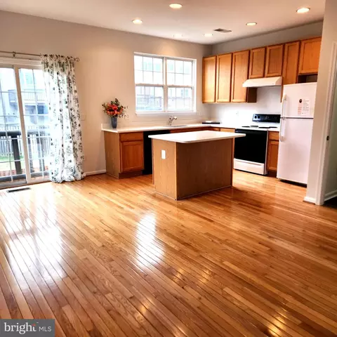 4535 Torrence Pl, Woodbridge, VA 22193