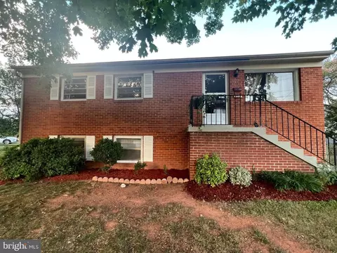 9601 Norfolk St, Manassas, VA 20109