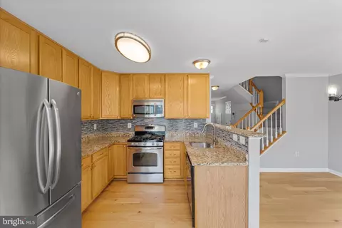 4107 Yellow Stone Loop, Dumfries, VA 22025 photo 6