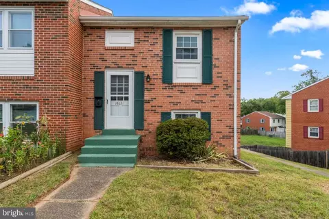 14631 Bakersfield St, Woodbridge, VA 22193