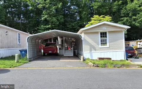 7800 Tayloe Dr #137, Manassas, VA 20112