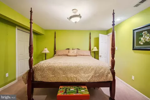 Bedroom - 15500 Allaire Dr, Gainesville, VA 20155 photo 5 of 5