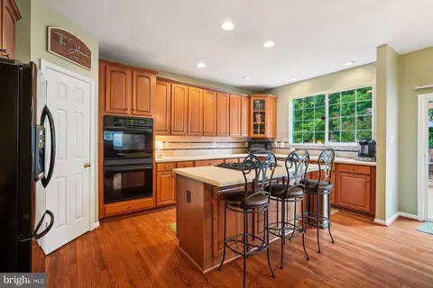 Kitchen - 15500 Allaire Dr, Gainesville, VA 20155 photo 1 of 2