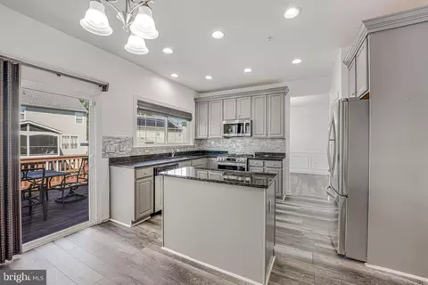 16476 Plumage Eagle St, Woodbridge, VA 22191