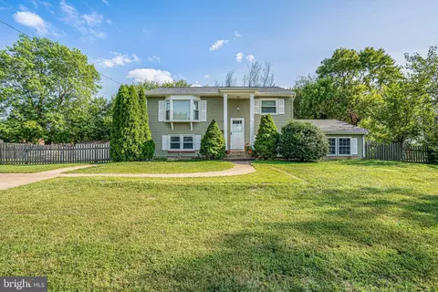 Exterior - 9725 Damascus Dr, Manassas, VA 20109 photo 2 of 2