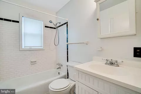Bath - 9725 Damascus Dr, Manassas, VA 20109 photo 3 of 3