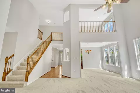Living - 13266 Fieldstone Way, Gainesville, VA 20155 photo 6 of 16