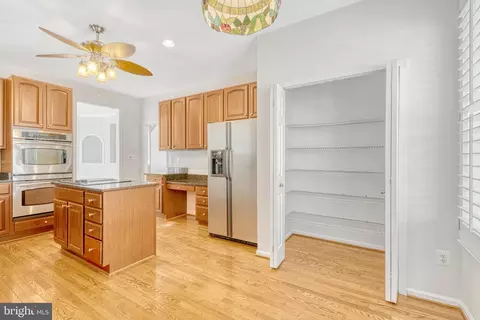 Kitchen - 13266 Fieldstone Way, Gainesville, VA 20155 photo 7 of 7