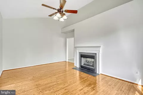 Living - 13266 Fieldstone Way, Gainesville, VA 20155 photo 9 of 16