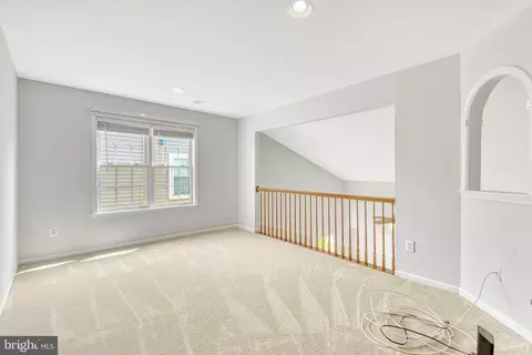 Living - 13266 Fieldstone Way, Gainesville, VA 20155 photo 10 of 16