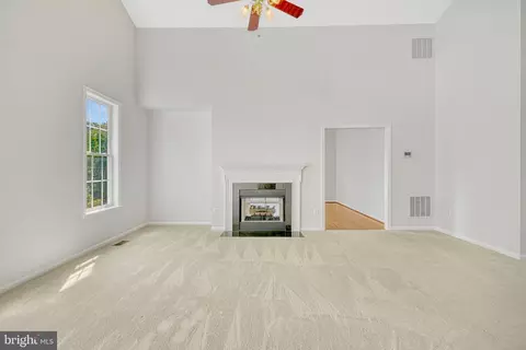 Living - 13266 Fieldstone Way, Gainesville, VA 20155 photo 1 of 16