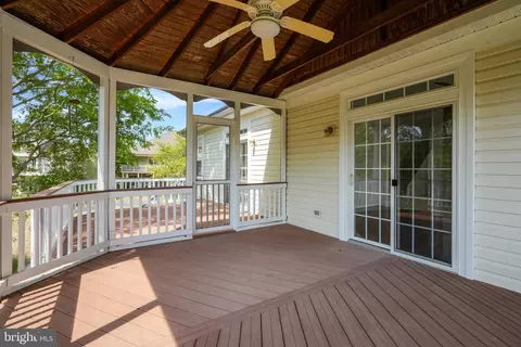Exterior - 13266 Fieldstone Way, Gainesville, VA 20155 photo 4 of 15