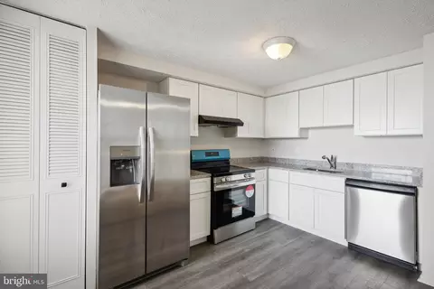 16133 Alexander Pl, Dumfries, VA 22025 photo 8