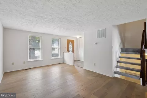 16133 Alexander Pl, Dumfries, VA 22025 photo 5
