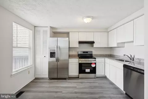 16133 Alexander Pl, Dumfries, VA 22025 photo 9