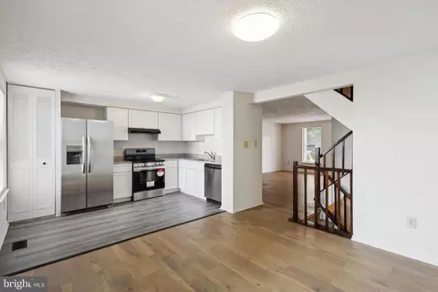 16133 Alexander Pl, Dumfries, VA 22025 photo 10