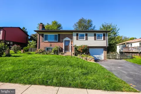 13322 Kirkdale Ct, Woodbridge, VA 22193