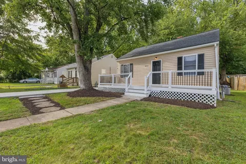4011 White Haven Dr, Dumfries, VA 22026 photo 2