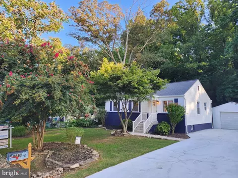 15914 Donald Curtis Dr, Woodbridge, VA 22191