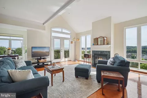 1621 Ladue Ct #408, Woodbridge, VA 22191