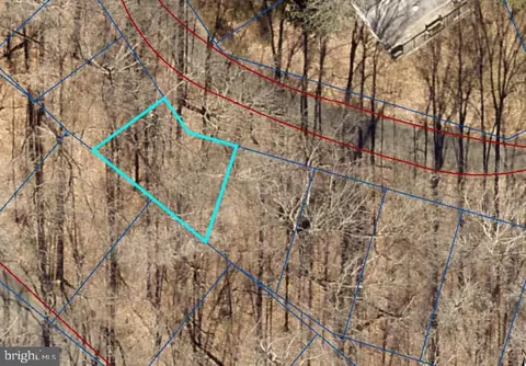 11695 Thunder Dr, Manassas, VA 20112