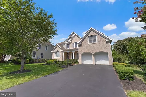 Exterior - 8154 Snead Loop, Gainesville, VA 20155 photo 3 of 12